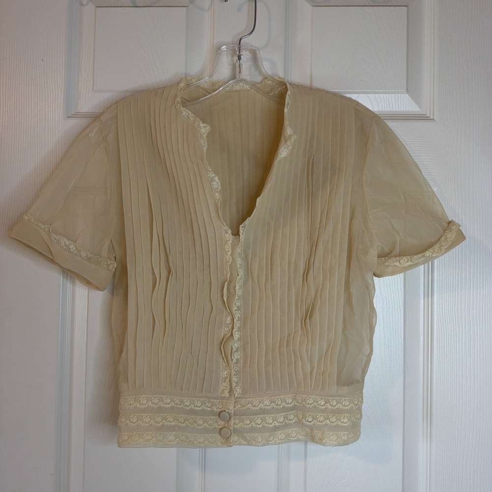 Vintage Eclipse Cream Sheer Chiffon Nylon Blouse Pleated Whimsy Size 34 (Medium)